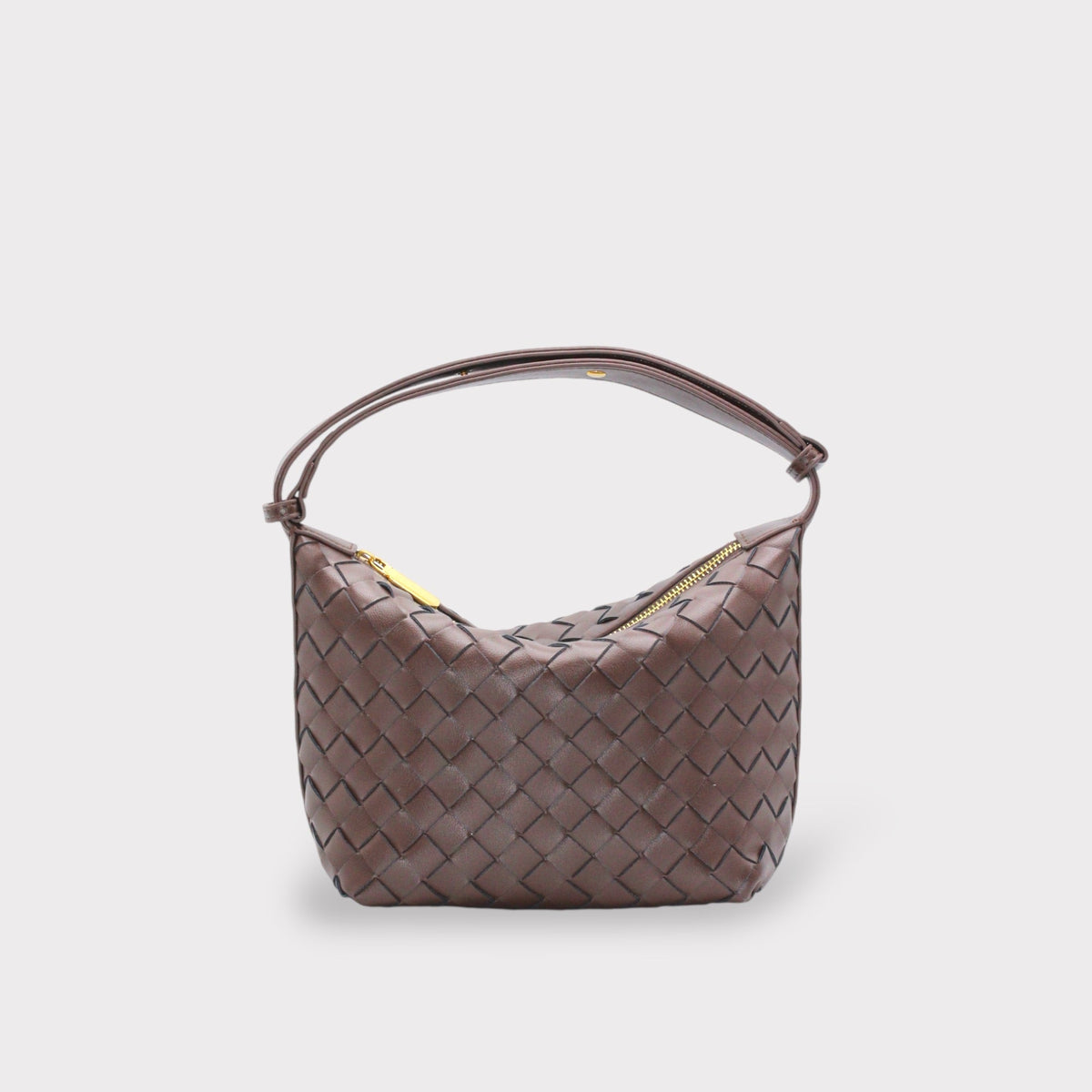 Pochette rectangulaire en cuir véritable tressé brun chocolat avec zip doré et fine bandoulière