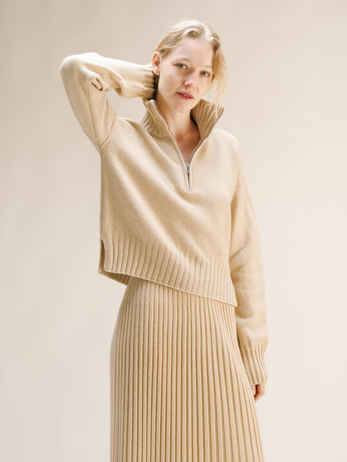 Hochgeschlossener Pullover aus Woll-Kaschmir-Mischung mit Reißverschluss