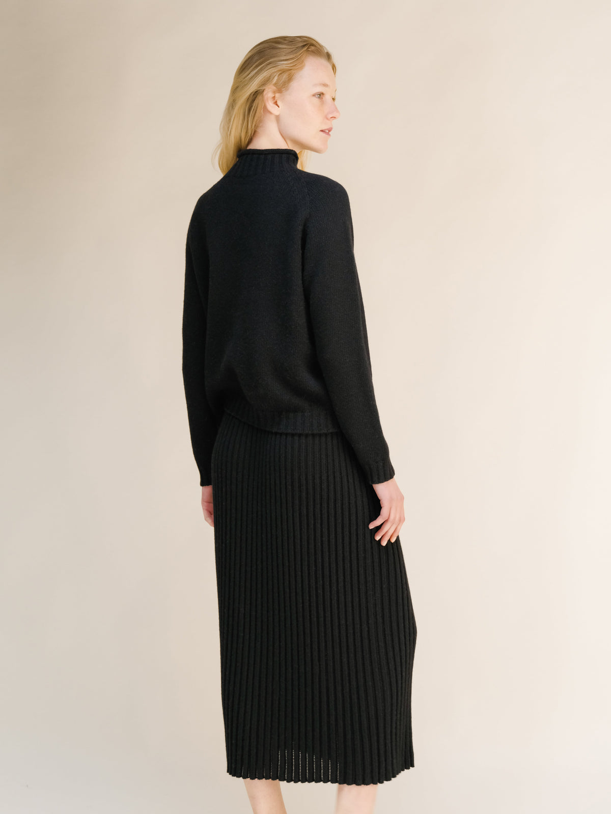 Cashmere Blend Perforated Skirt (3D-Knit)