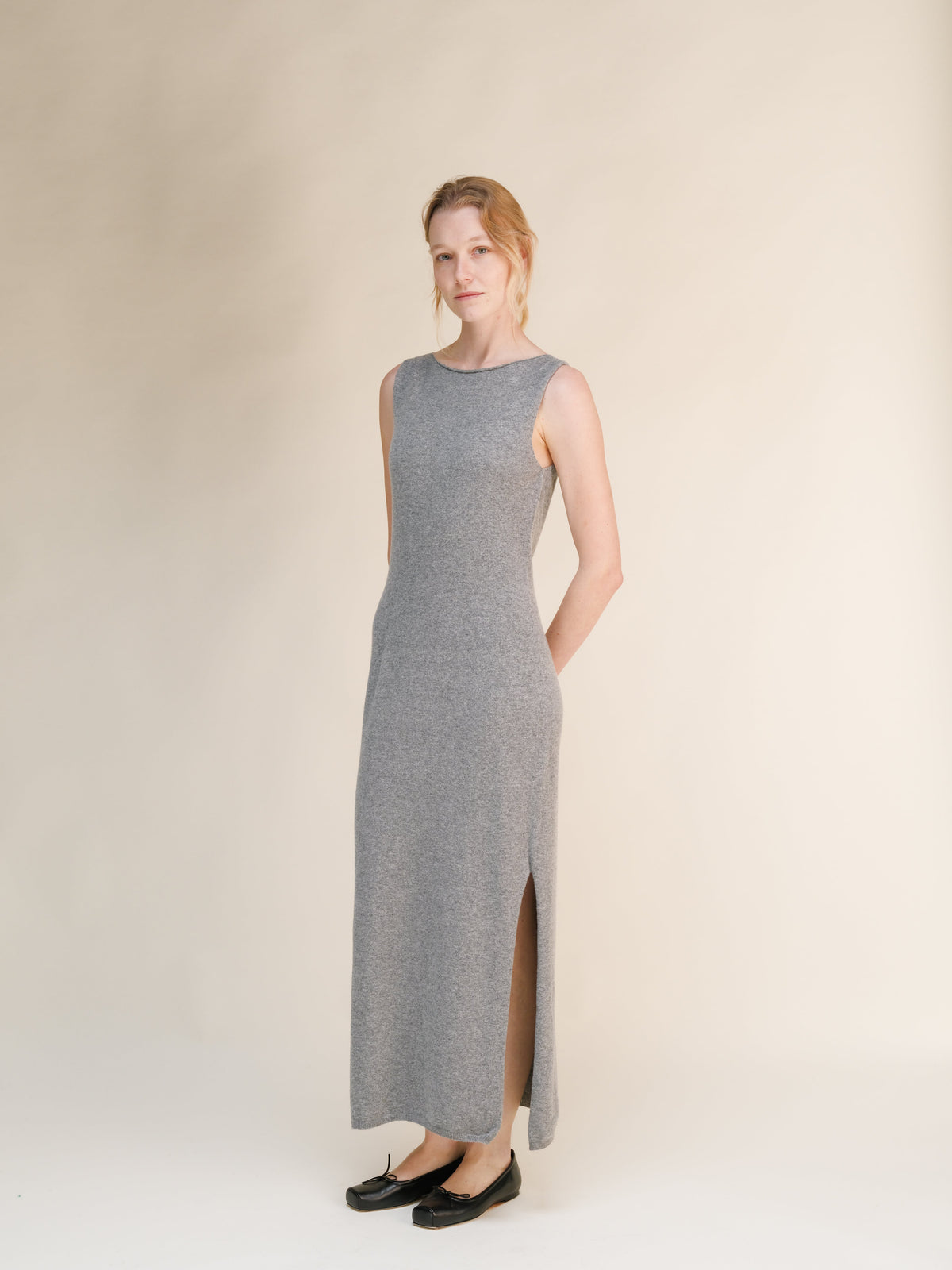 Cashmere Blend Boat Neck Sleeveless Dress (3D-Knit)