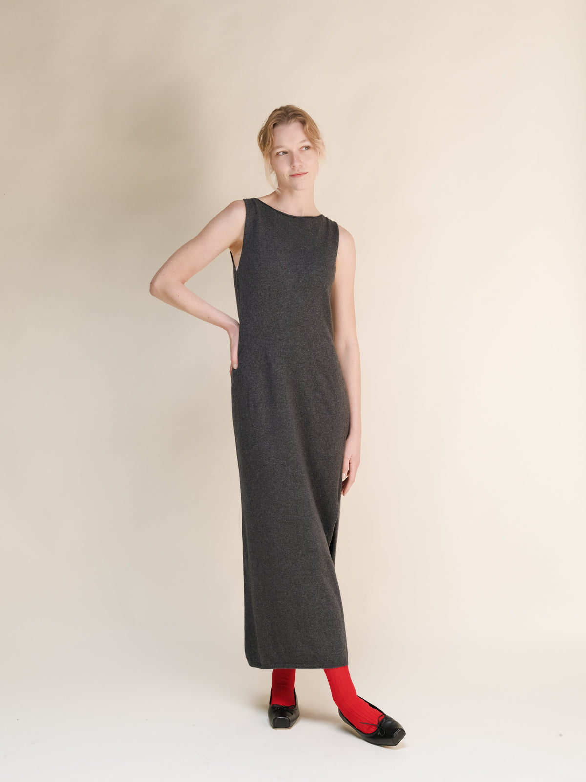 Cashmere Blend Boat Neck Sleeveless Dress (3D-Knit)
