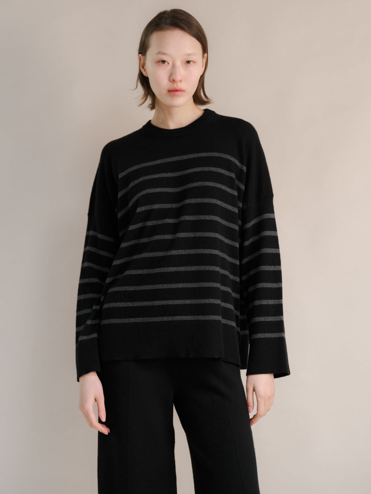 Prendas de punto Negro/Gris oscuro / S Jersey de cuello redondo a rayas en mezcla de cachemira San Rocco Italia
