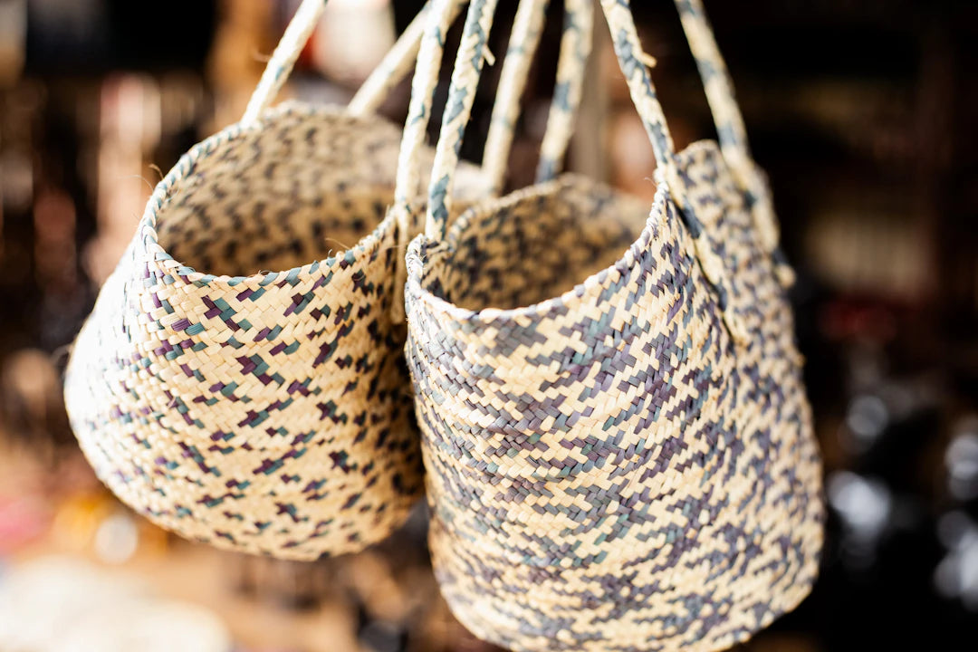 Schicke Raffia-Tote-Bags für stilvolle Sommerabenteuer