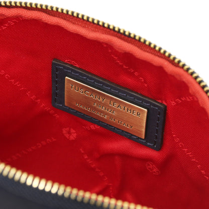 Vera - Vegetable-tanned leather toiletry case | TL142570