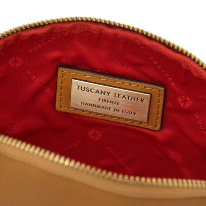 Vera - Vegetable-tanned leather toiletry case | TL142570