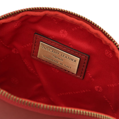 Vera - Vegetable-tanned leather toiletry case | TL142570