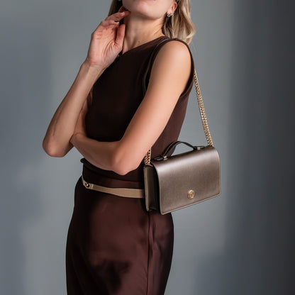 Opera - Leather clutch with chain strap in Palmellato calfskin leather