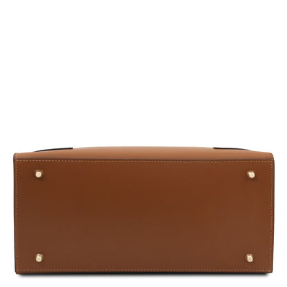 Coccola - leather handbag in smooth leather
