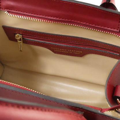 Coccola - leather handbag in smooth leather