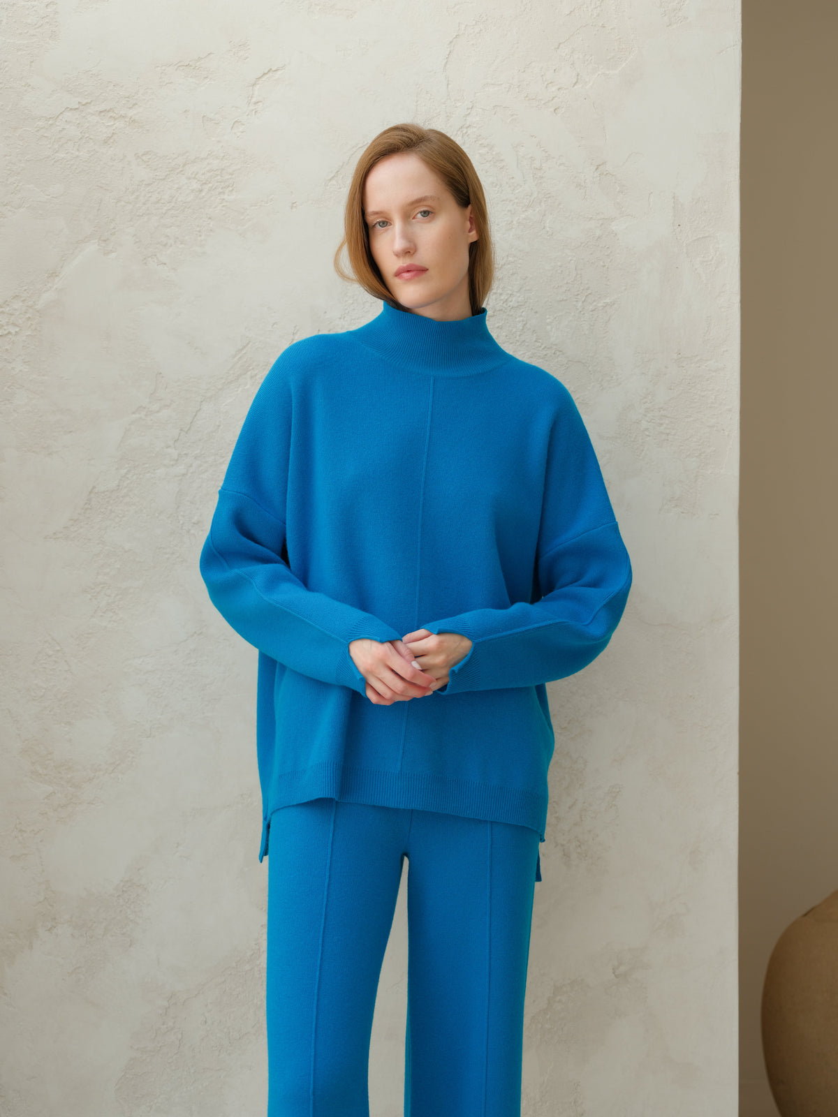Einfarbiger Maxi-Rollkragenpullover aus Woll-Kaschmir-Mischung