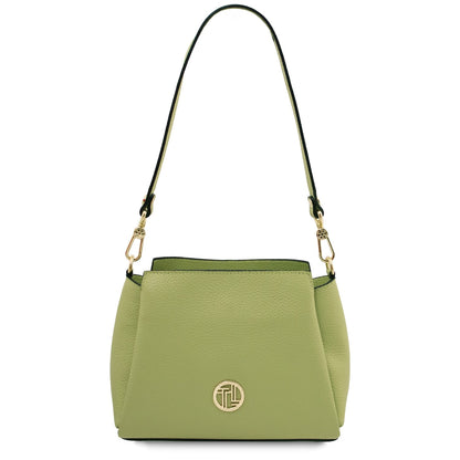 Pebbled Hellgrün Abby leather shoulder bag with goldfarbenes Logo and black trim Vorderansicht