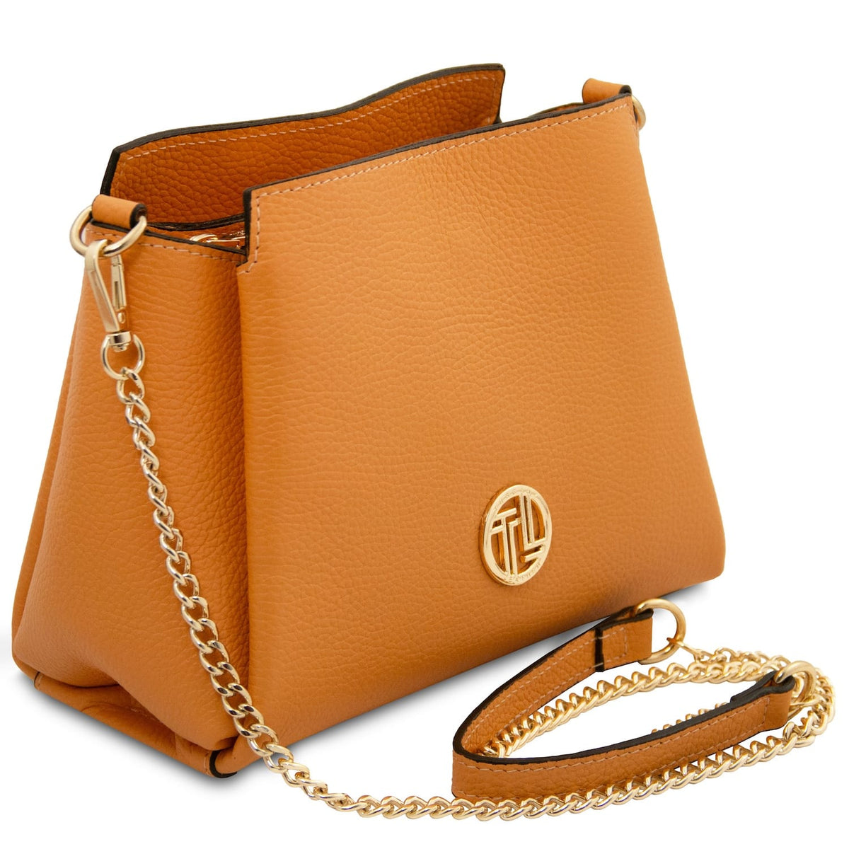 Abby leather shoulder bag in cognacfarben with genarbte Struktur, gold chain strap and circular logo plaque.