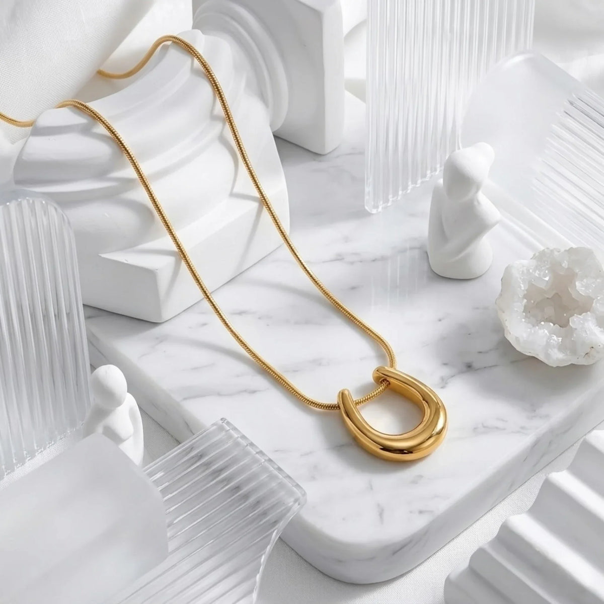 Collier fer à cheval
