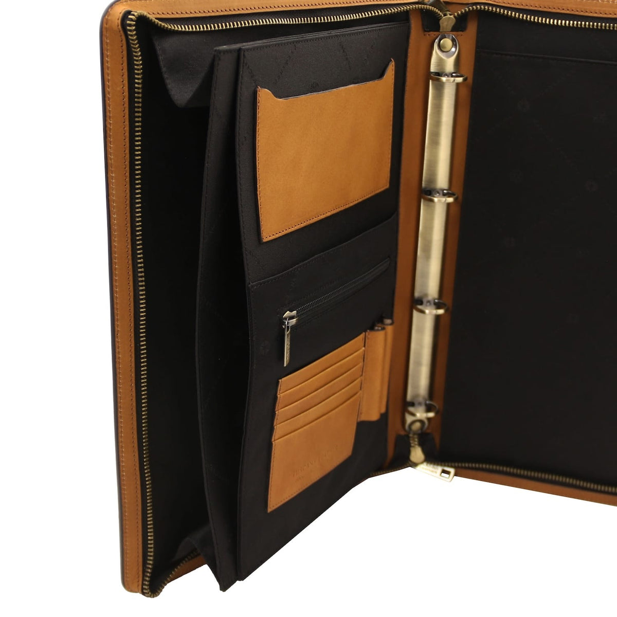 Cesare - Leather document case with handle and ring binder | TL142554