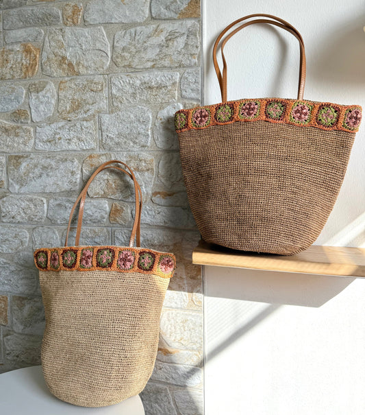 Handbag & Wallet Accesorios Flora - Handmade Raffia Bag with Crochet Amber Flower Band San Rocco Italia