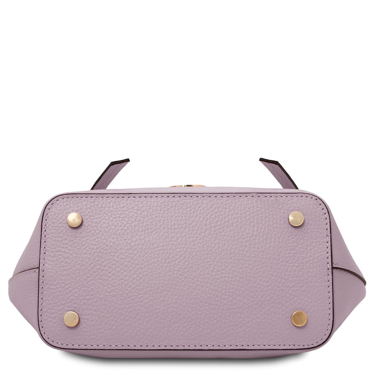 Vista inferior of Legame lavanda leather handbag showing four patas doradas.