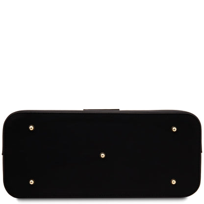 Olimpia - Matte leather tote | TL142561