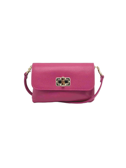 Rosa hebag con a gold clasp su sfondo bianco