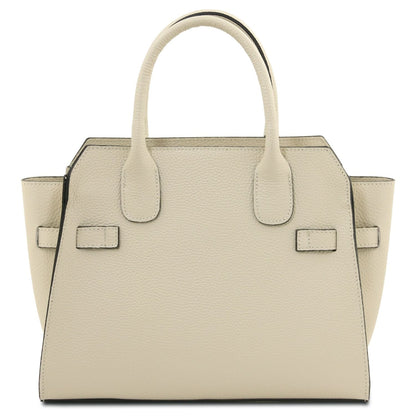 Beige textured leather tote with dos asas superiores and subtle black edging