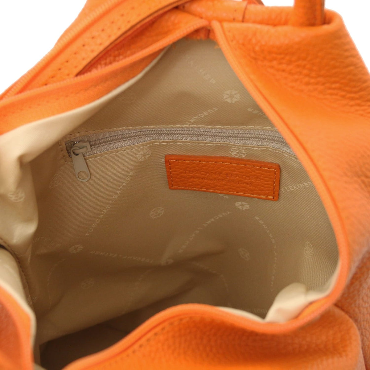 Shanghai arancione pelle martellata backpack con manico superiore e beige fodera interna