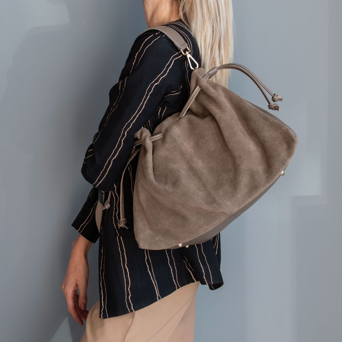 Allure - Sac cabas seau en daim souple - TL142614