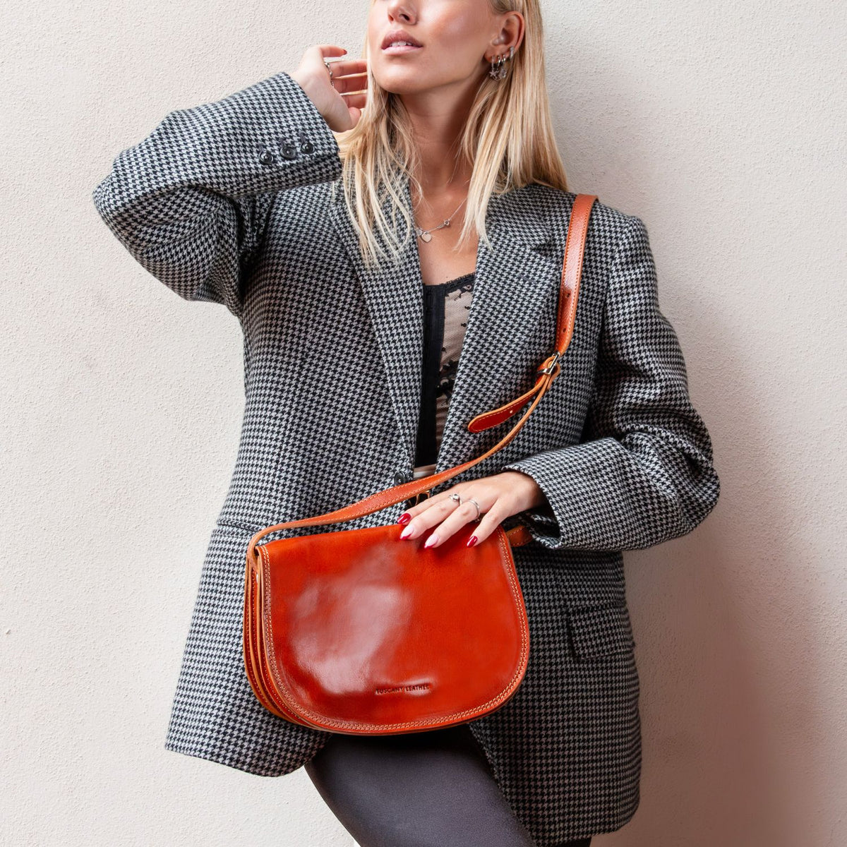 Isabella - leather saddle bag | TL9031