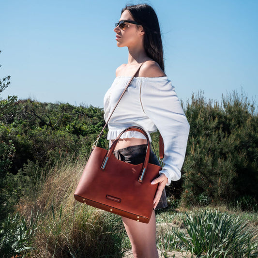 Olimpia - Matte leather tote | TL142561