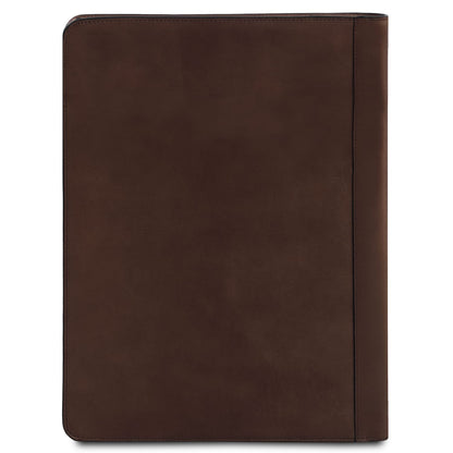 Marrón leather document case with a smooth front and clean stitching.