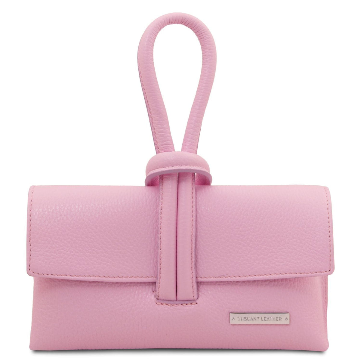 Rose foldover leather clutch with wrapped strap and poignée supérieure avec a metal brand plate