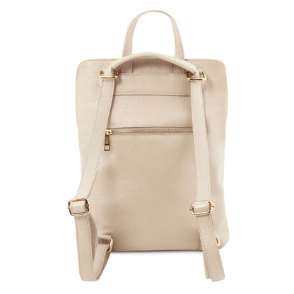 Back view of the beige TL Bag with verstelbare schouderriems and rear zipper pocket.