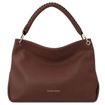 TL Bag - Soft Borsa in pelle italiana | TL142087 in marrone pelle martellata con stitched manico superiore su sfondo bianco
