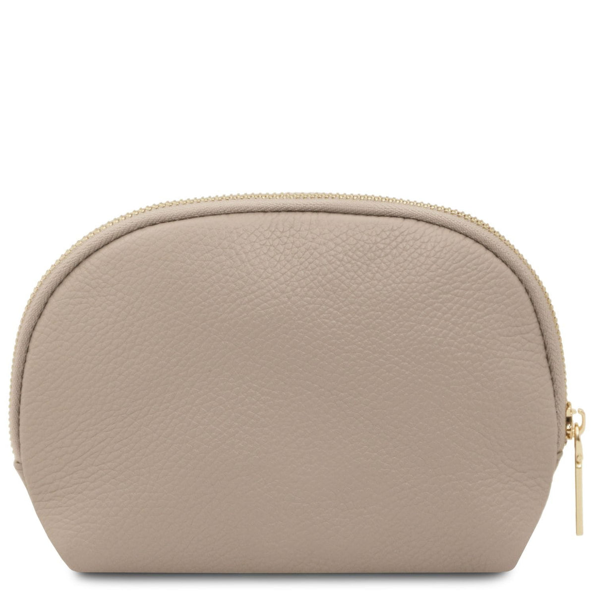 Soft taupe leather toiletry case with curved top zipper and textura granulada, crafted from Italian leather accessories.