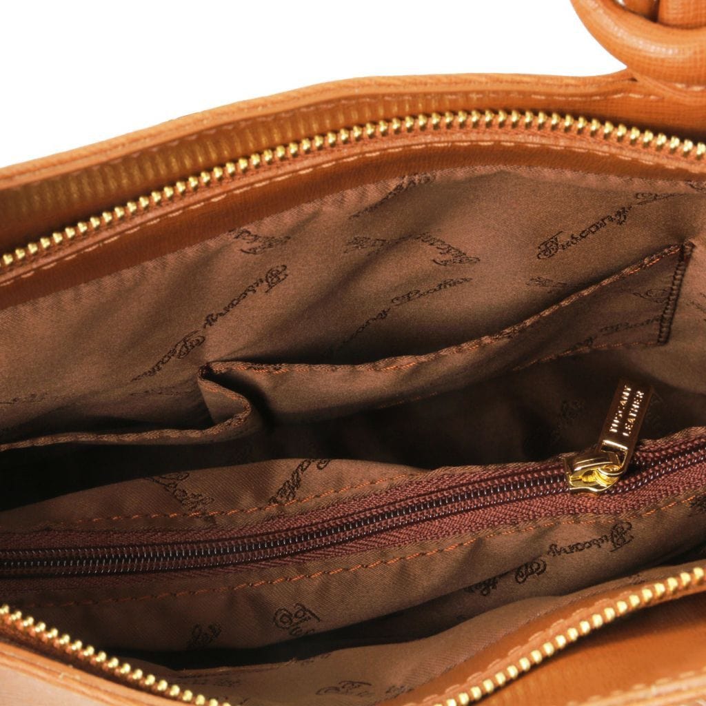 Leather shoulder bags Patty - Saffiano leather convertible 2-in-1 backpack shoulder bag | TL141455 San Rocco Italia